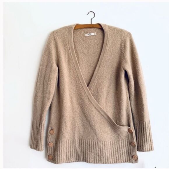 Ugg Tinley Wrapped Knit Cardigan Sweater Buttons
Tan Size S - Picture 7 of 12
